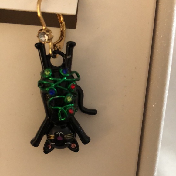 Betsey Johnson Black Cat In Stocking & Cat Tangled In Lights Drop Earrings NIB - Picture 5 of 13